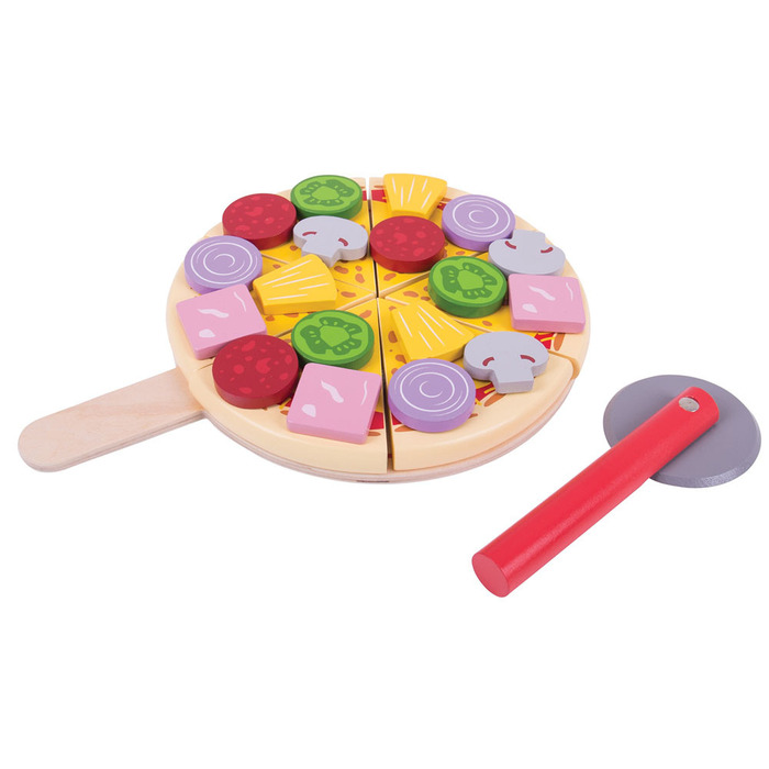 Dřevěná krájená pizza II