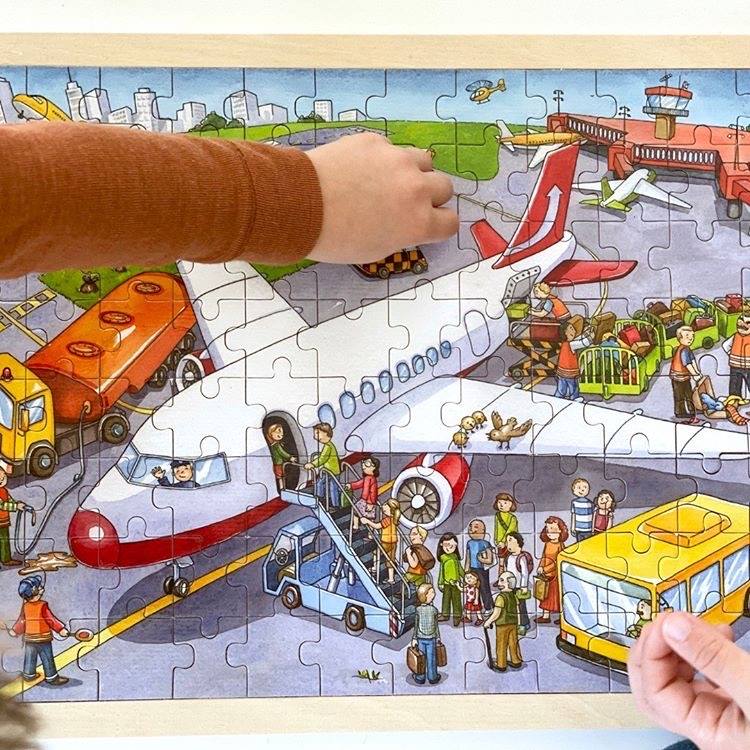 Goki Dřevěné puzzle - letiště