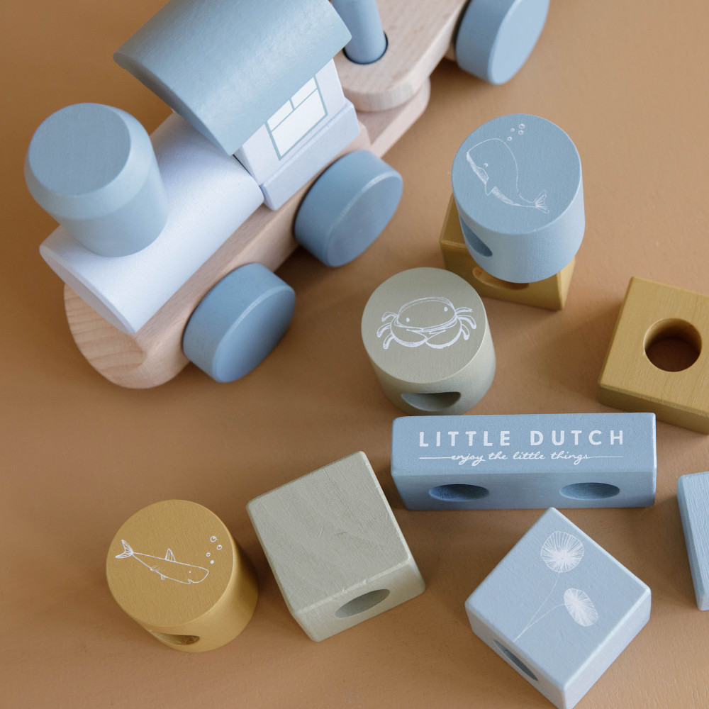 Little Dutch dřevěný vláček s kostkami blue